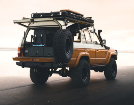 Land Cruiser 60 series, built by Feldon Shelter