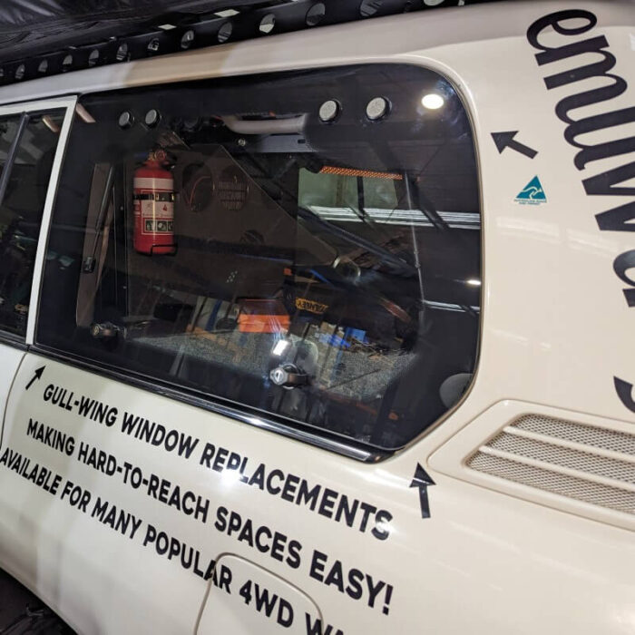 Toyota Land Cruiser 100 series Glass Emuwing