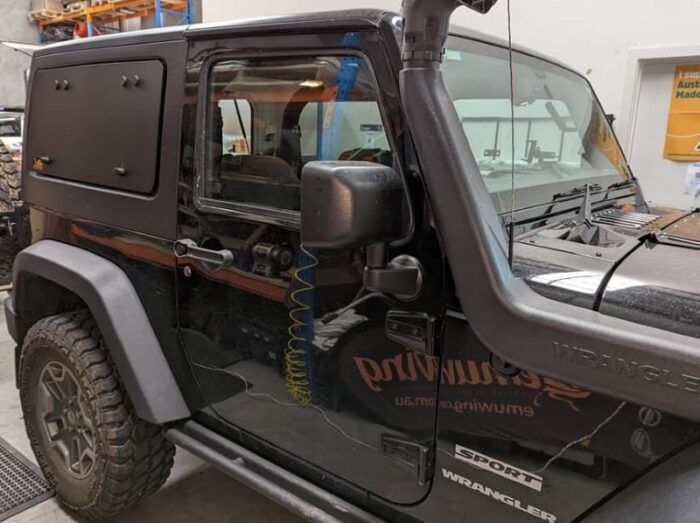Jeep JK Emuwing