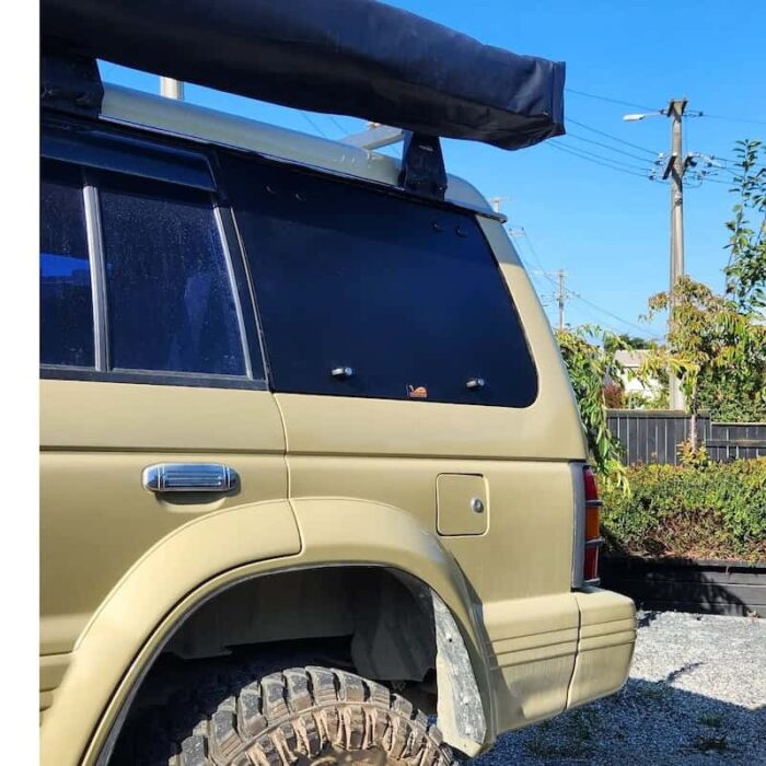Pajero Gen2 Emuwing @highcountryoverland
