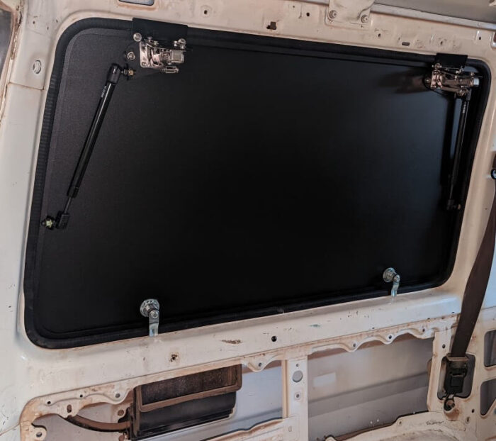 Land Cruiser 70 Series SWB Emuwing