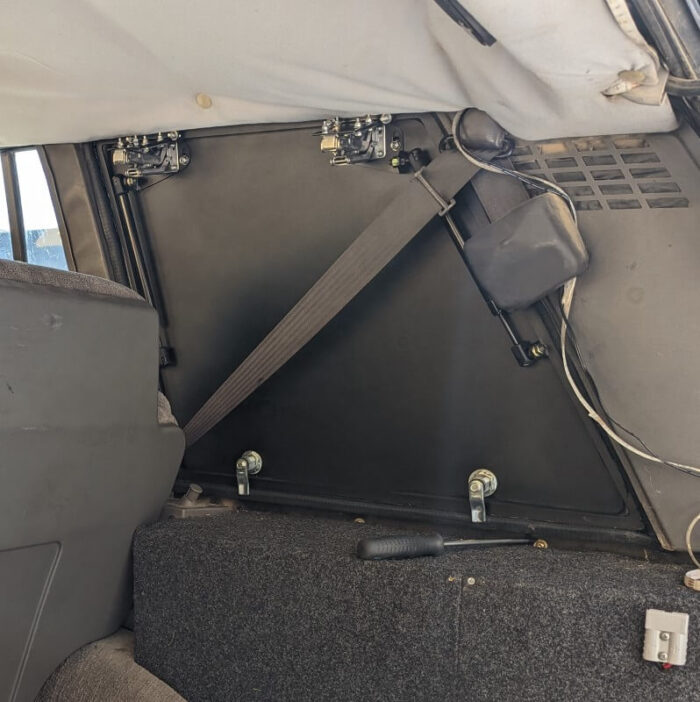 Range Rover Classic 4 door inside